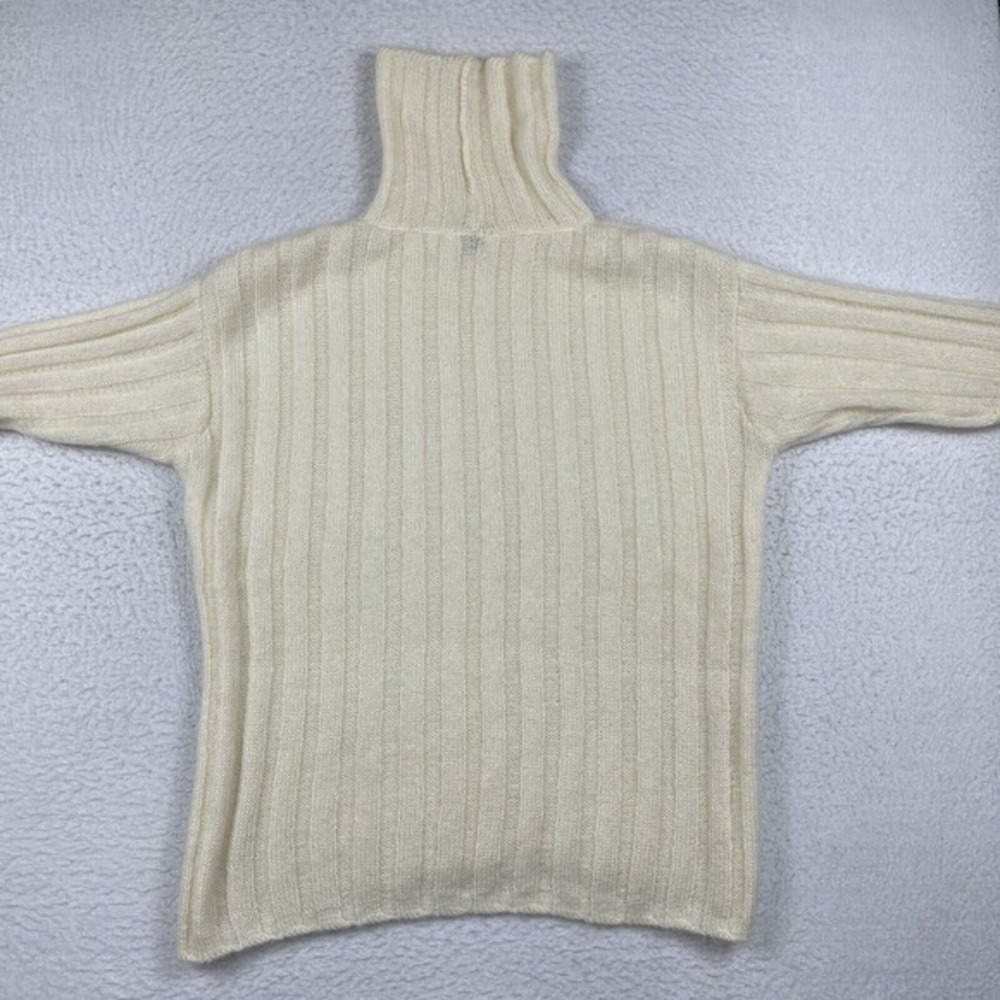 Saks Fifth Avenue Sweater Womens Medium Cream Made in Italy Mohair Blend Cozy - Picture 9 of 11